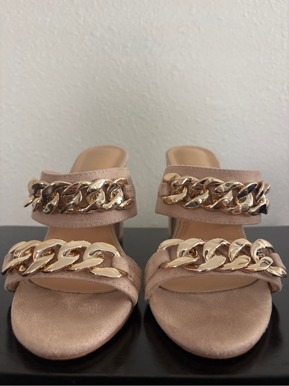 Nude 6” Sandal with Gold Chain